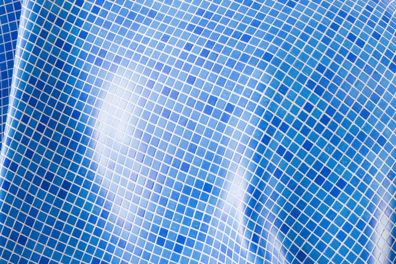 Cobalt blue bathroom mosaic 01 render 2 of 5