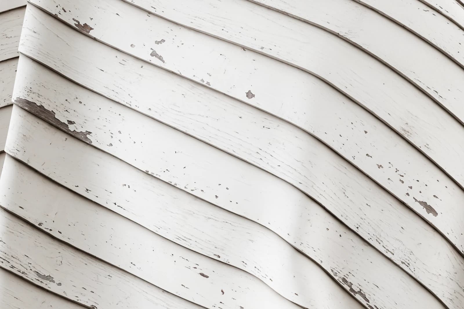 Peeling white-painted timber clapboard siding 01 render 2 of 5