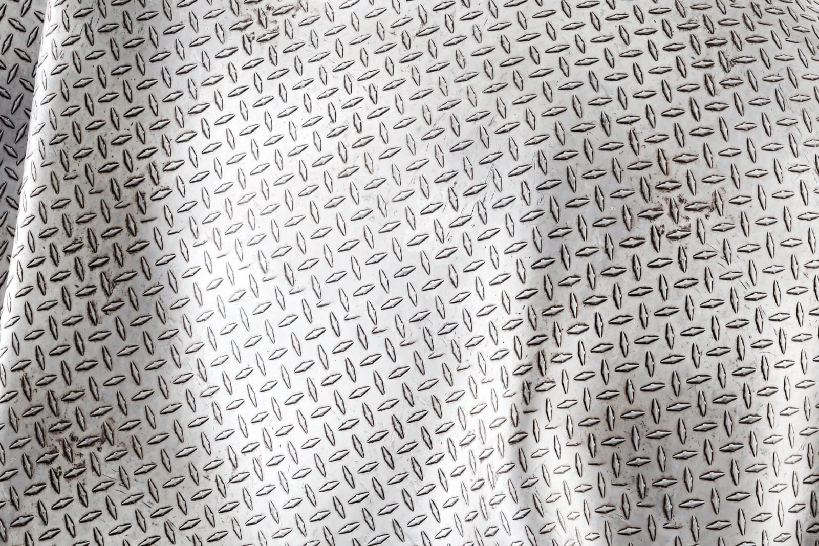 Worn diamond tread aluminium 02 render 2 of 5